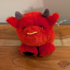 Vintage 1998 Puffkins Bruno the Red Bull Round Plush DOB 2/17/98